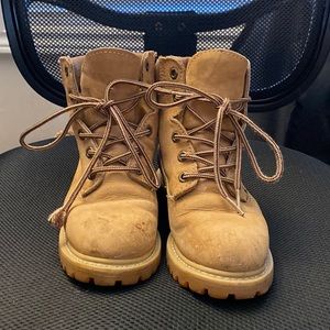 Eddie Bauer 1920 Womens Beige Work Boots
